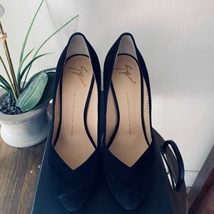 Giuseppe Zanotti Suede 120 Pump